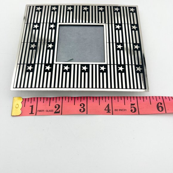 Tribute Silver Frame with Flags Holds Picture 2 in sq Slightly Imperfect Glass - Picture 5 of 6